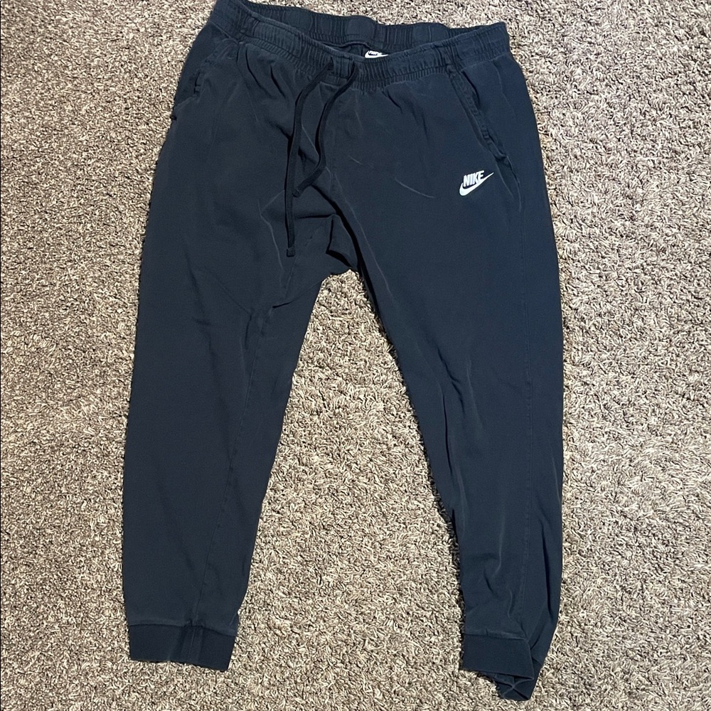 Nike men’s black  Jogger Pants